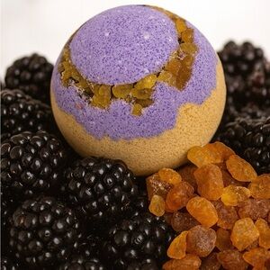 5 Pack - Bath Bombs - Blackberry & Amber